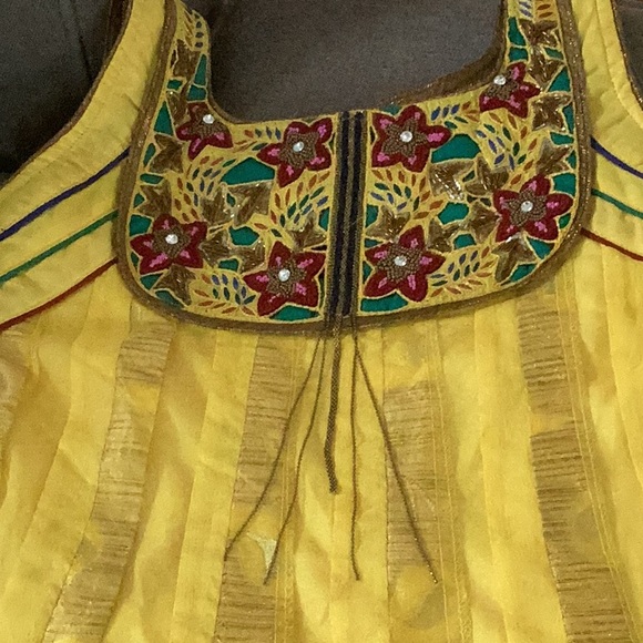 Bright yellow gold beaded dress embroidered beaded flowers size 2 or 4 EU 34 - Picture 7 of 14